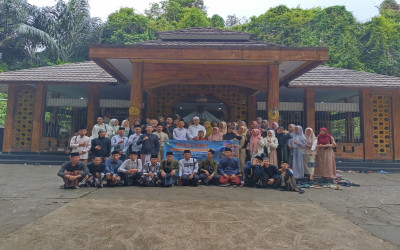 MA Darunnajah Gelar Wisata Religi dan Studi Tour ke Jawa Tengah dan Jawa Barat Tahun 2024
